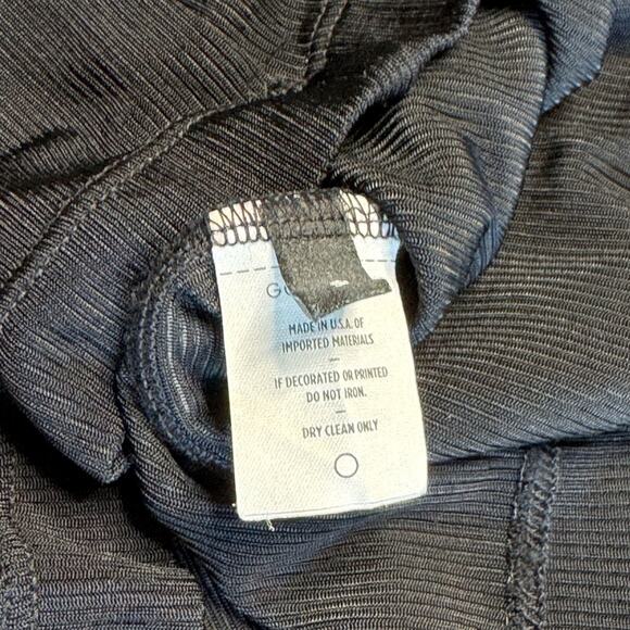 GOLDSIGN Women’s Black Ribbed Sleeveless Racerback Tank Top - Picture 5 of 9